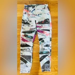 Lululemon 7/8 leggings/tights - Size 8